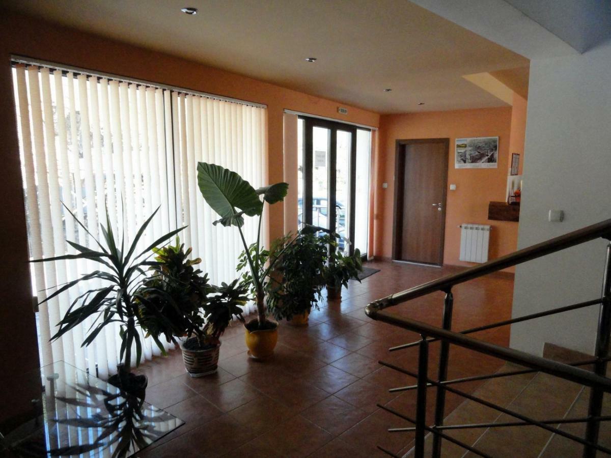 Hotel Aleksievata Kashta Gurgulyat 外观 照片