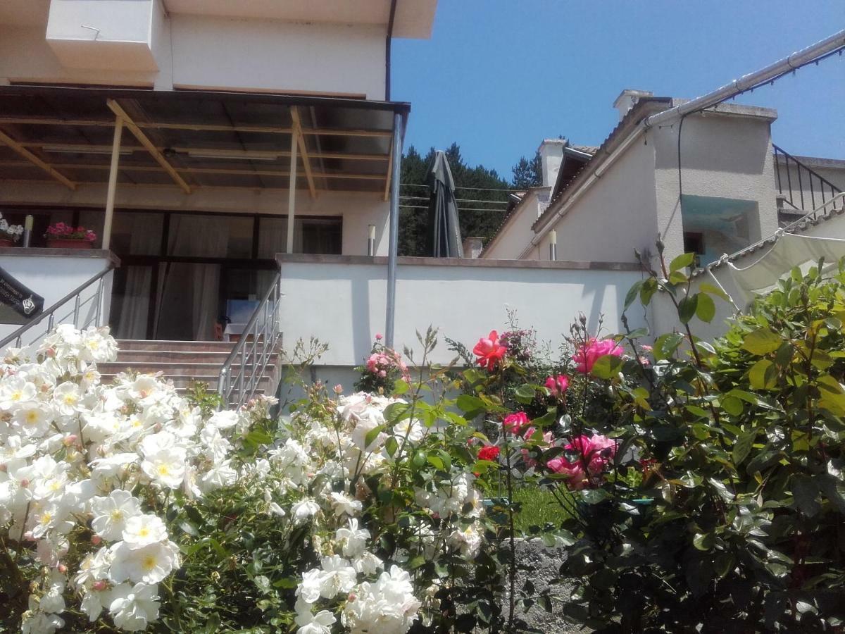 Hotel Aleksievata Kashta Gurgulyat 外观 照片